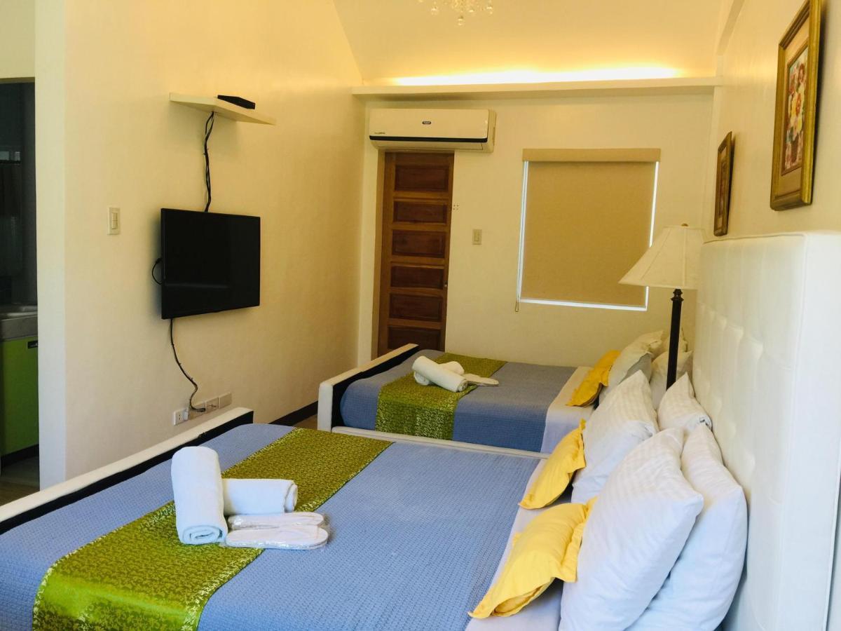 The Carmelence Lodge Tagaytay City Eksteriør billede